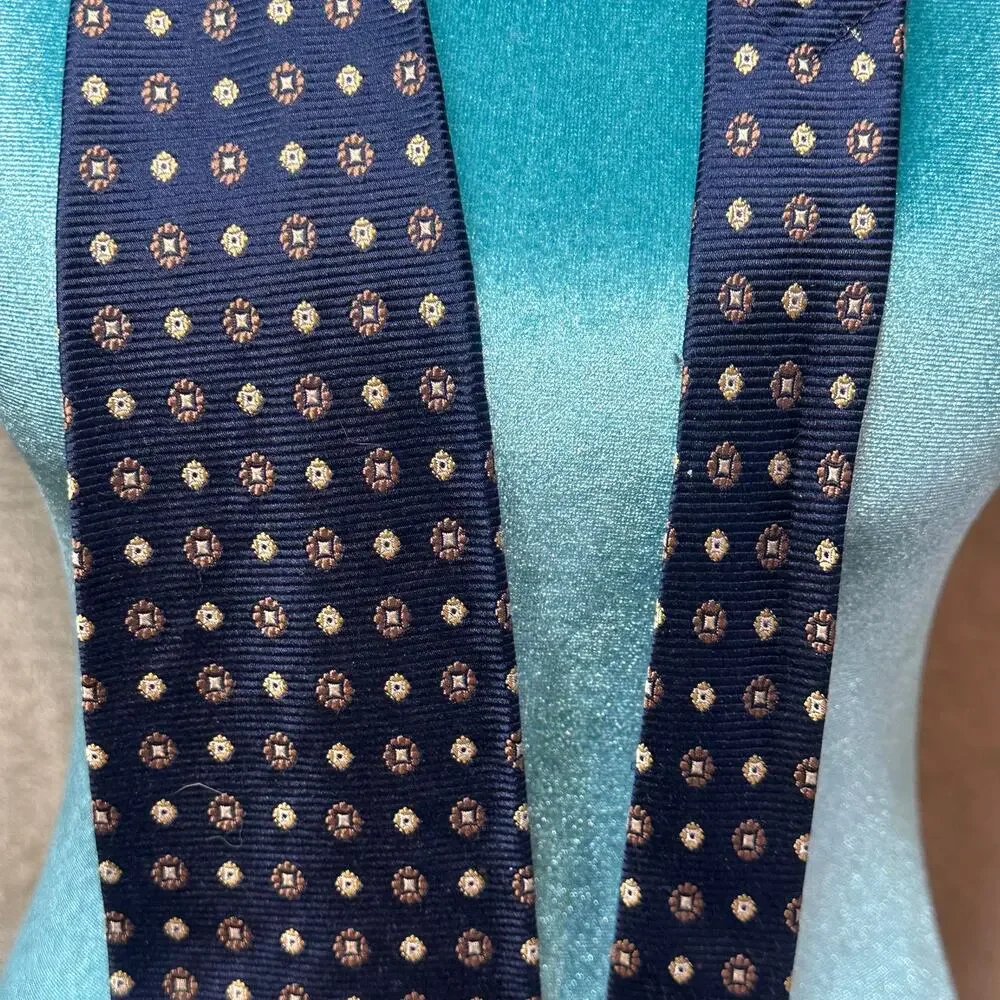 Roundtree & Yorke 100% Silk Tie Blue Geometric Pattern Classic Mens